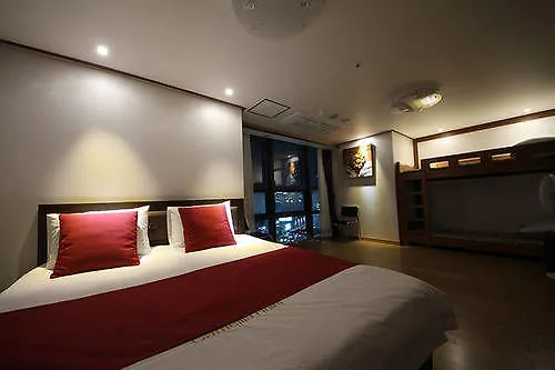 Camelia Пусан